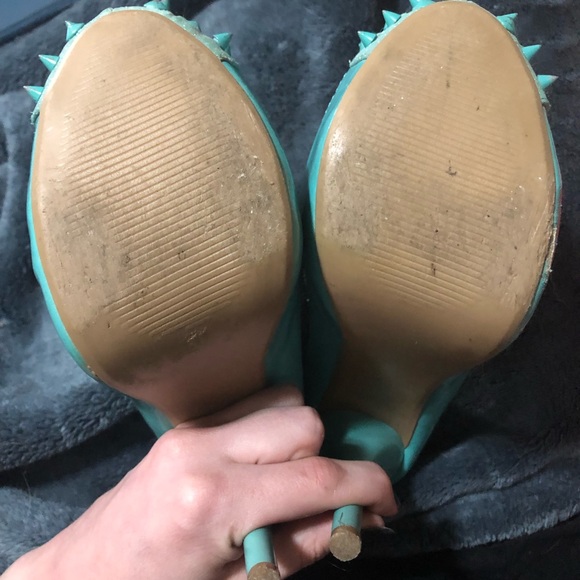 Mint Spiked Pumps - Picture 5 of 5